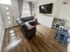 Lounge- click for photo gallery